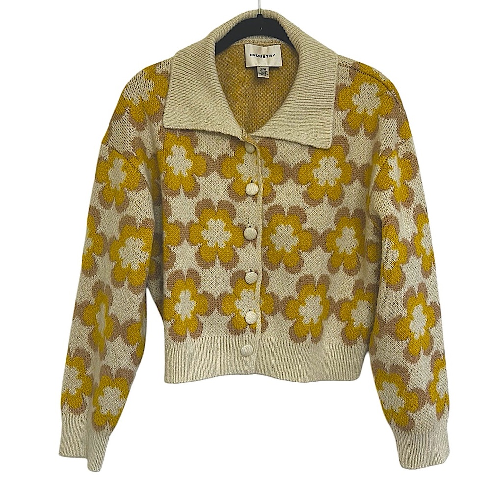 Innovation Sweater Cardigan in Yellow Floral Pattern